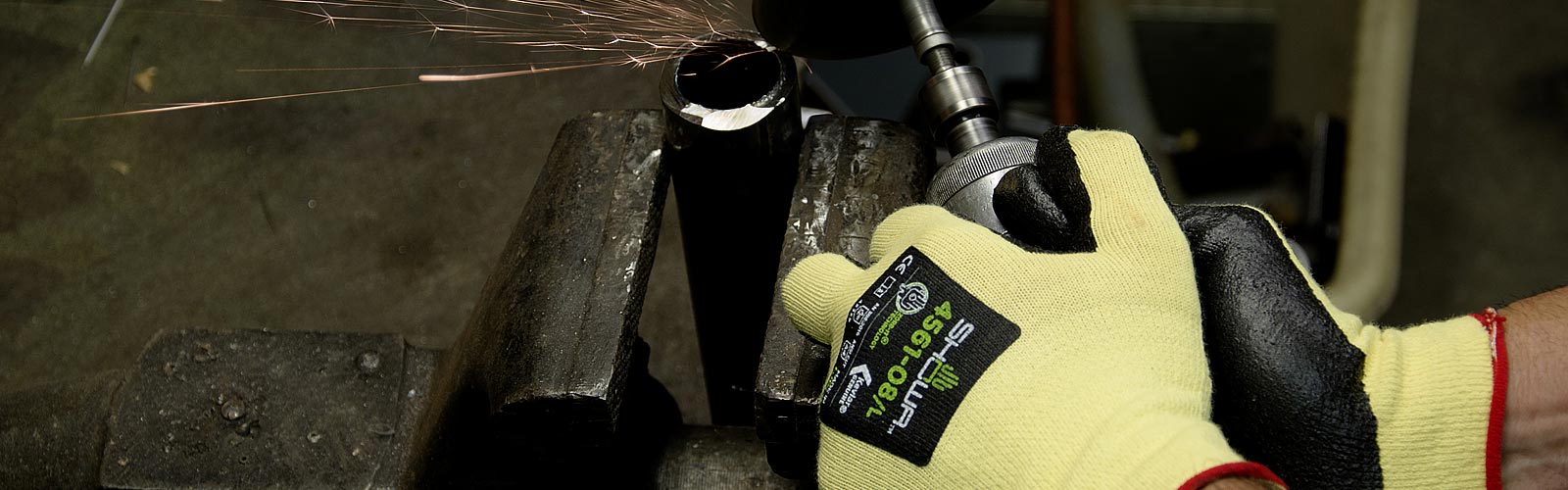 Guanti Showa distributore Italia