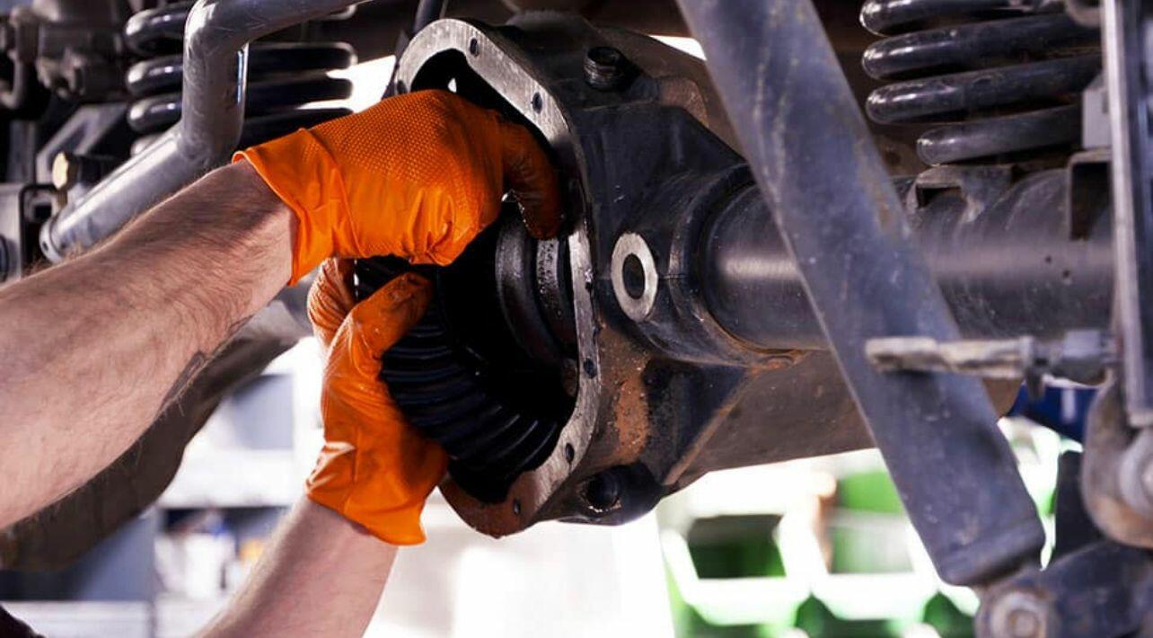 Guanti monouso per officina